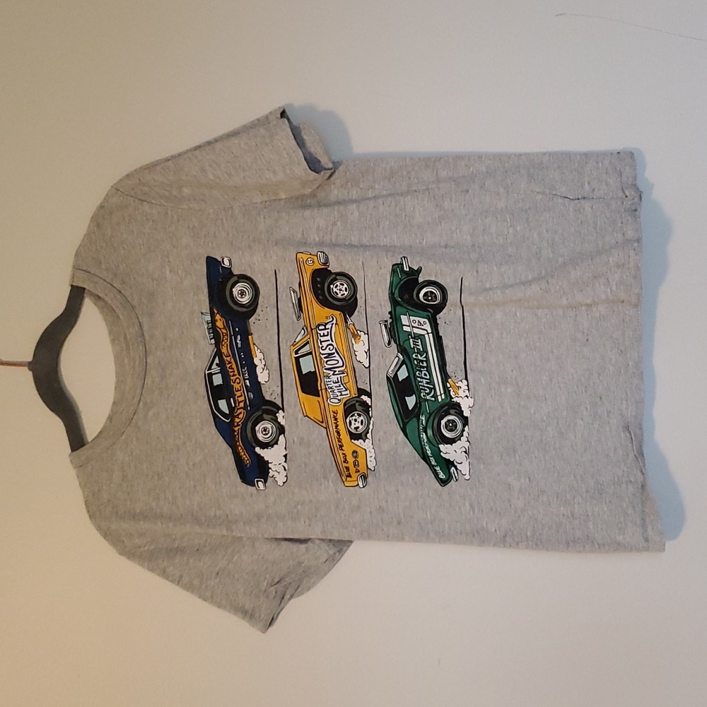 Gray Gap kids drag racing t-shirt, size L, GUC